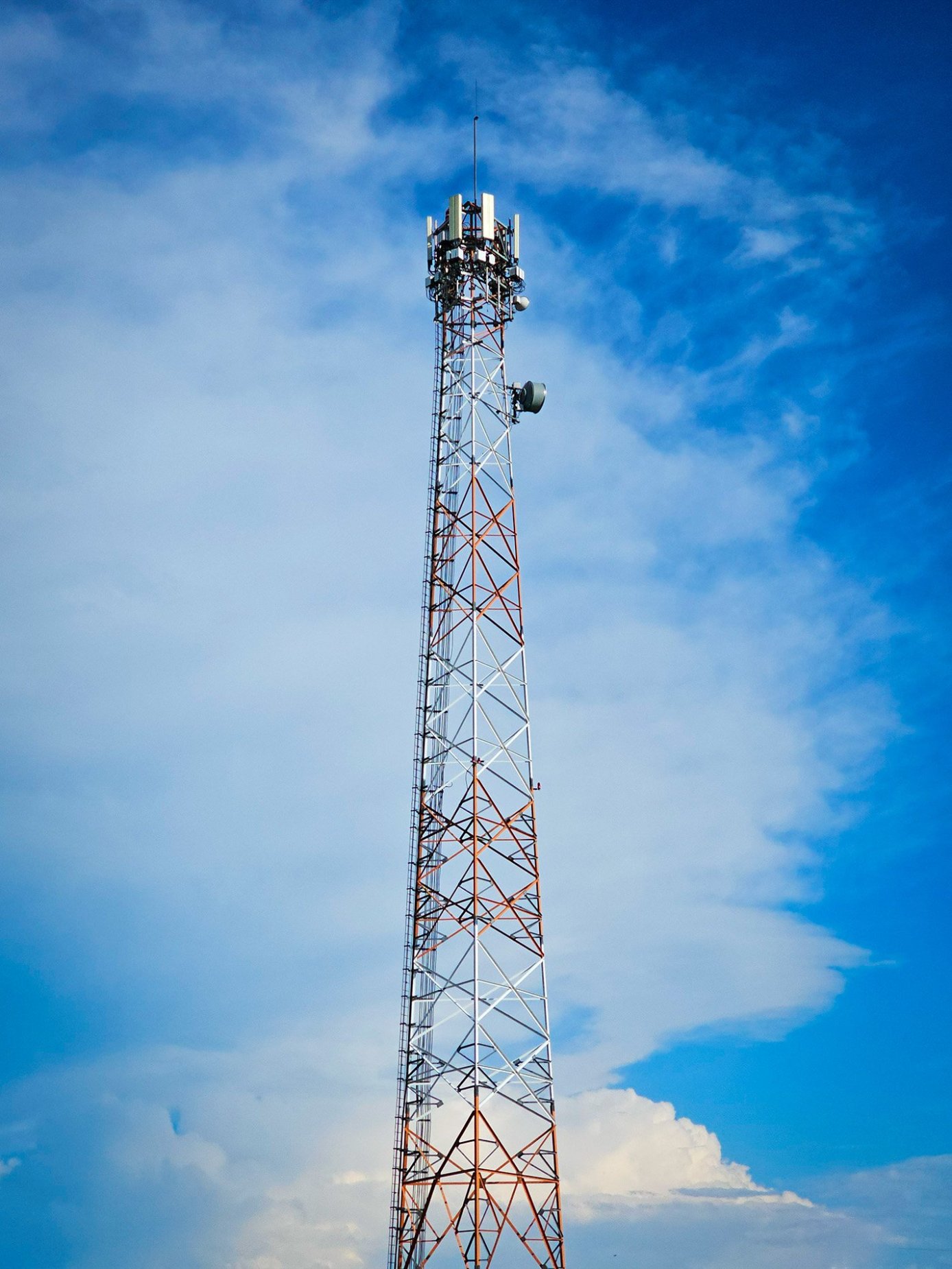 Give me the signal when you're ready, Cell Tower, Twp 224, Strathmore, AB, 2026-07-09